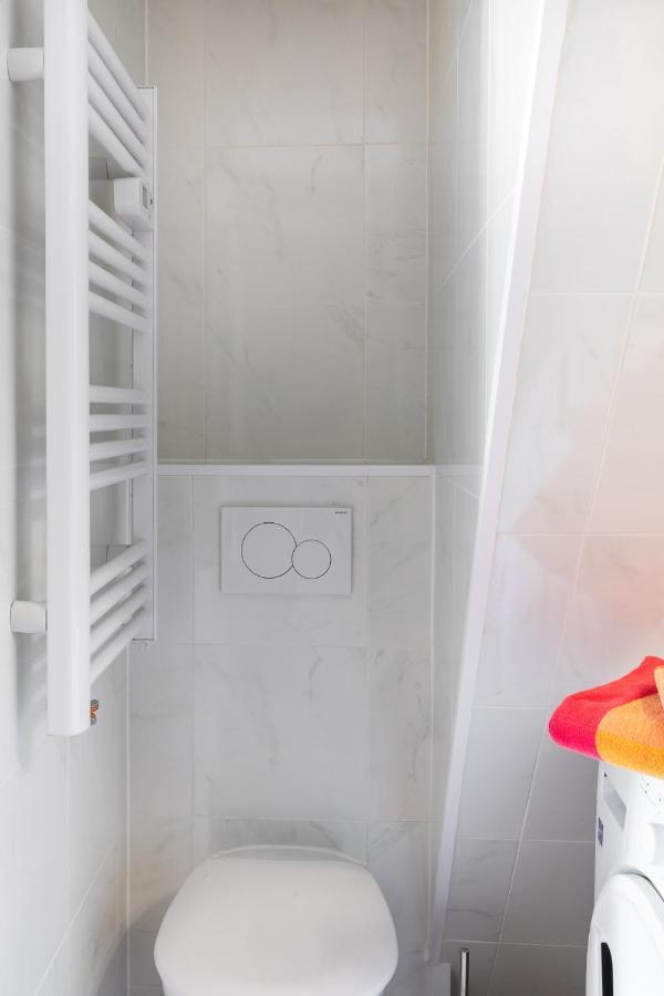 Trendy Studios Tassin Екстер'єр фото
