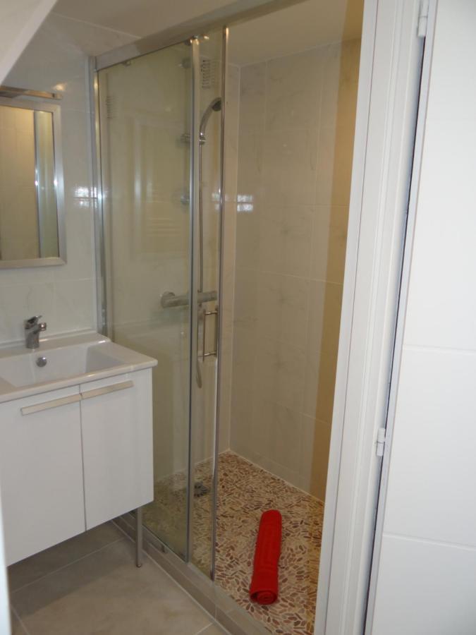 Trendy Studios Tassin Екстер'єр фото