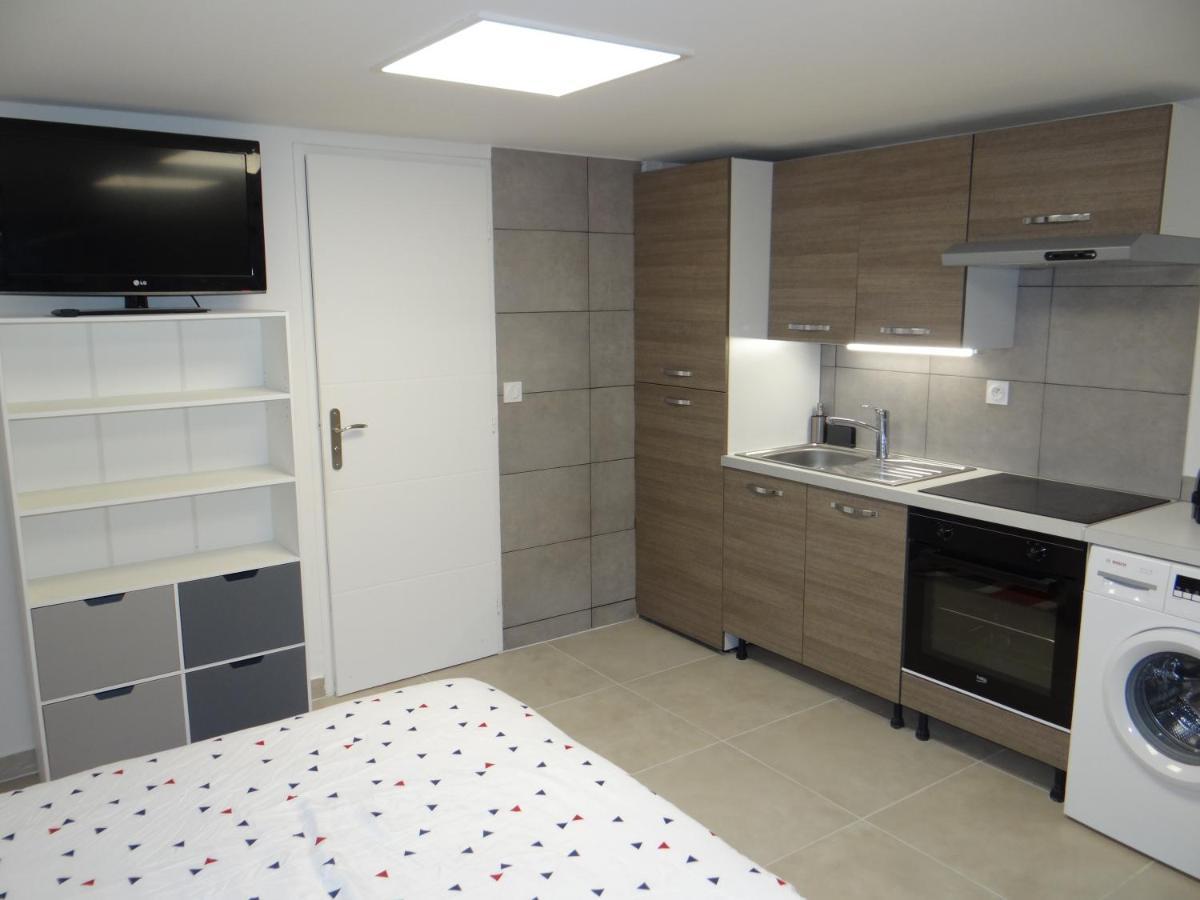 Trendy Studios Tassin Екстер'єр фото